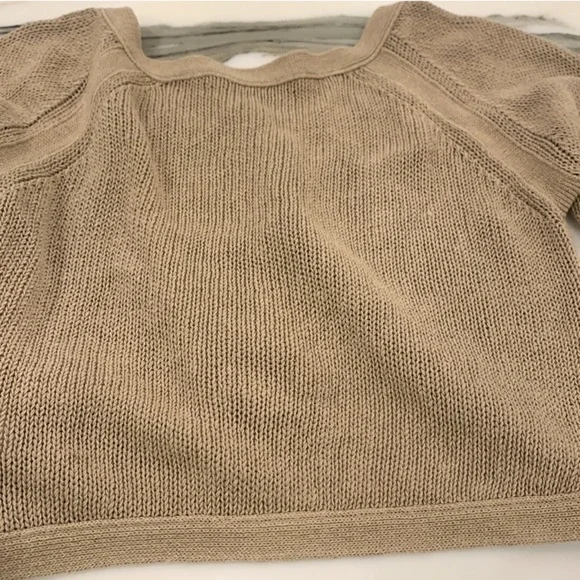 Classic Tan Cardigan Sweater-M - Picture 10 of 15